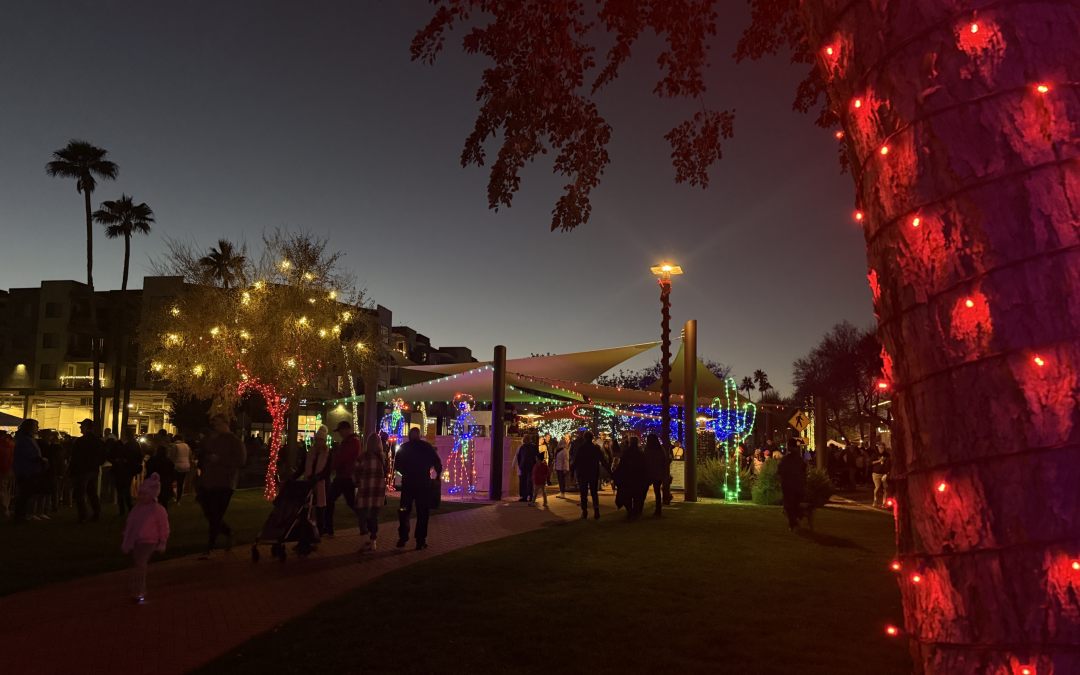 Fountain Hill’s Stroll in the Glow🎄